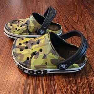 Crocs Camo Toddler SZ 7 Bayaband Bubble Clog Easy on and off Boy